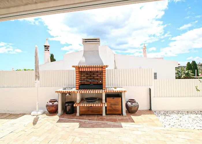 Tibouchina Вілла