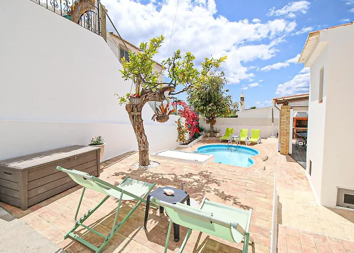 Tibouchina Вілла